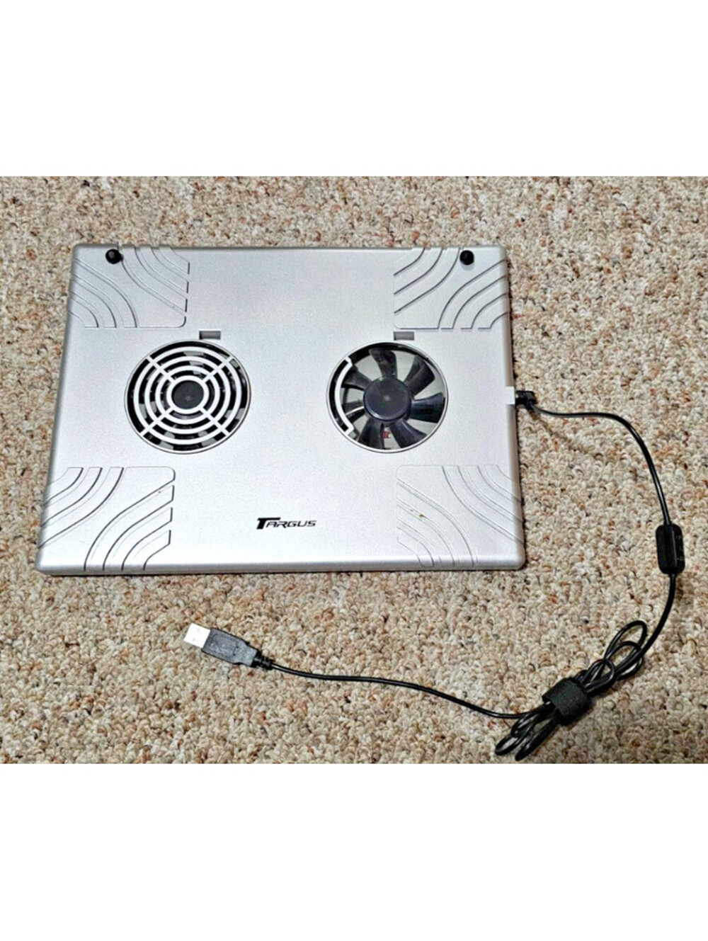 Targus PA248U Laptop Cooling Pad Dual Fan USB-Powered Silver for 14-15"